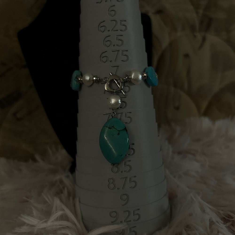 Turquoise Heart and Pearl Bracelet Necklace with Heart Clasp - Picture 5 of 8